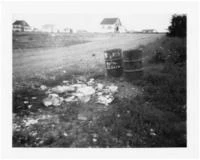 Trash laying around. Taken by Pinote Michel. Image